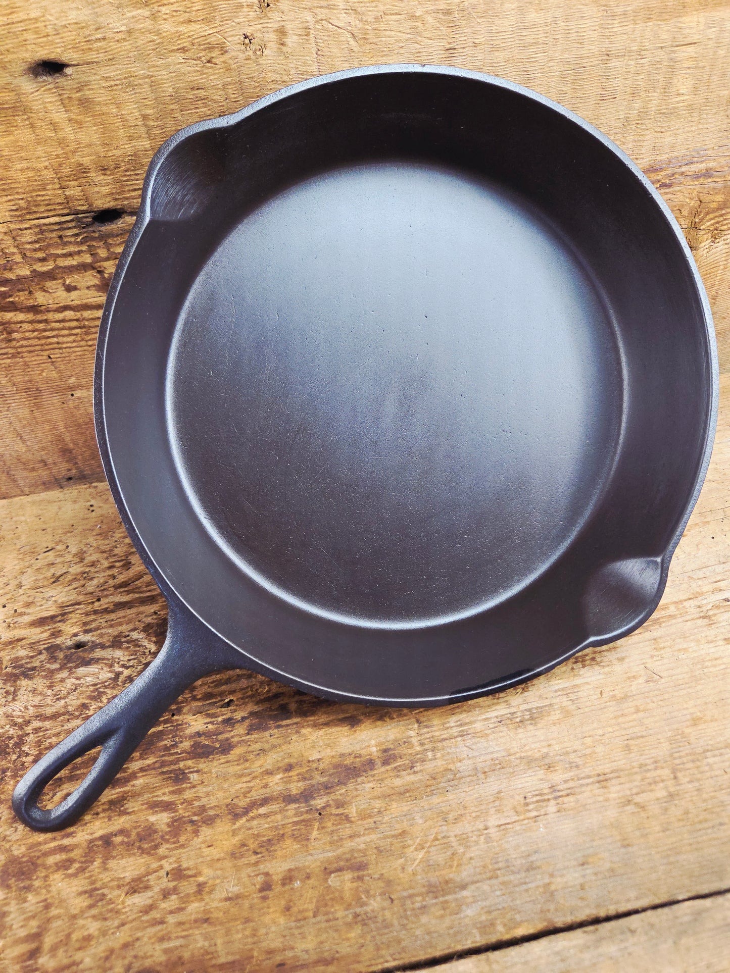 The Clara Bell Classic!  1940's Era Three notch Lodge #8 cast iron skillet.