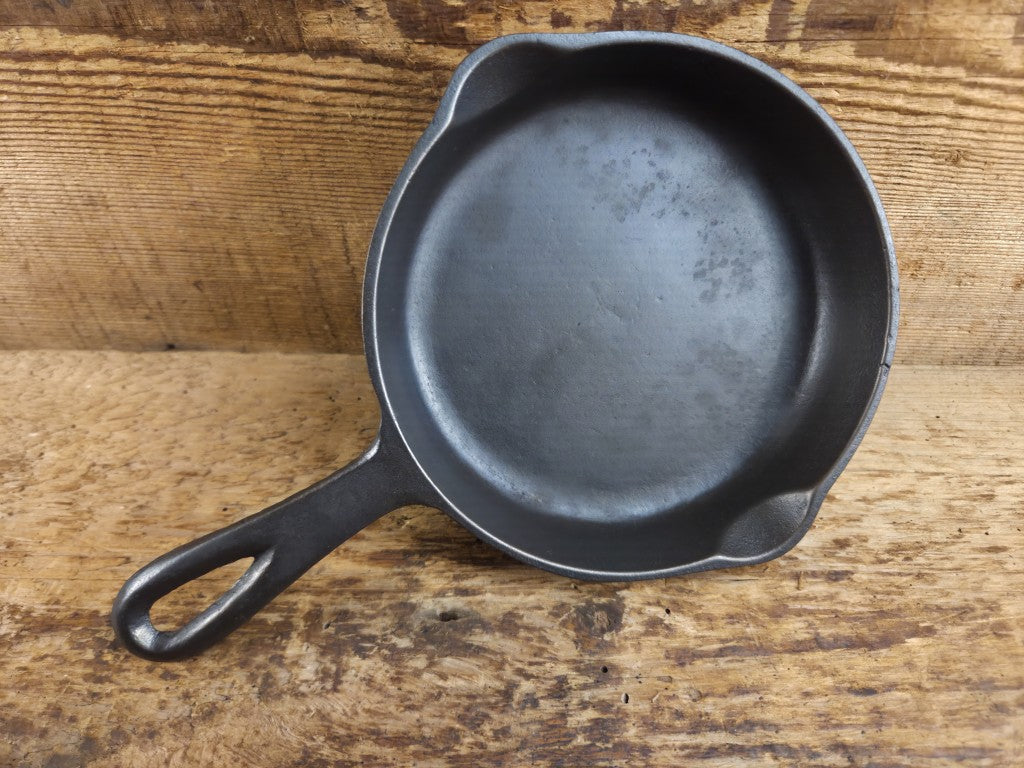 Amazing gift idea! Early Birmingham Stove & Range #3 ’S’ Series Egg Skillet Red Mountain Series. Restored and Ready to