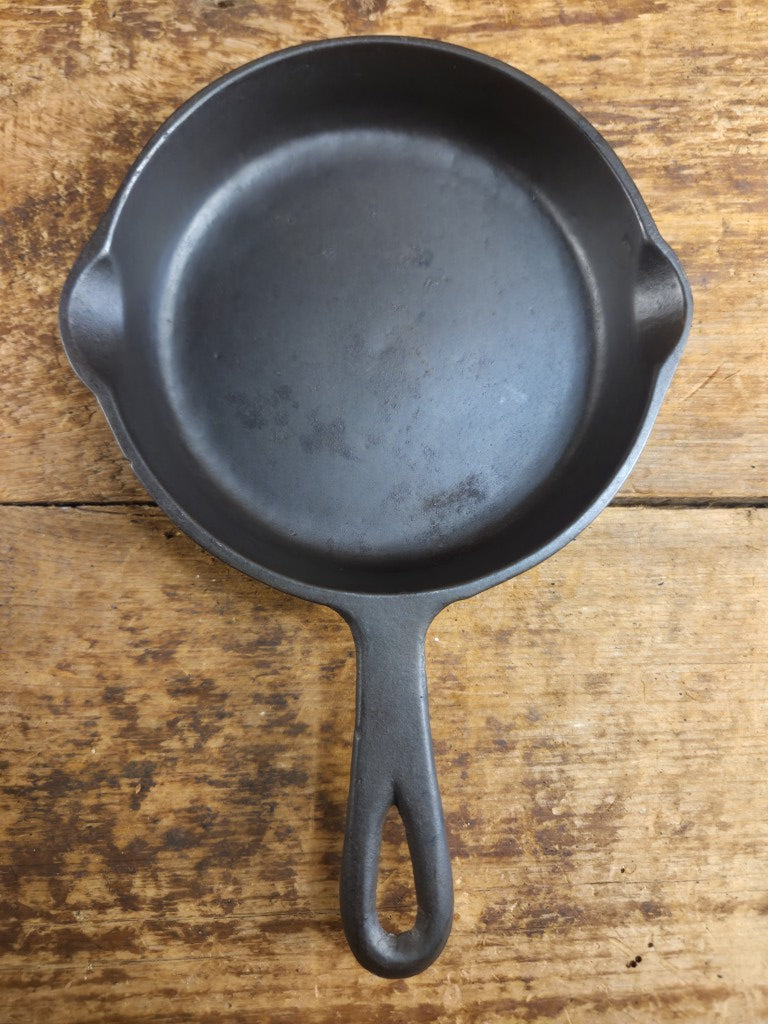 Amazing gift idea! Early Birmingham Stove & Range #3 E ’S’ Series Egg Skillet Red Mountain Series. Restored and Ready