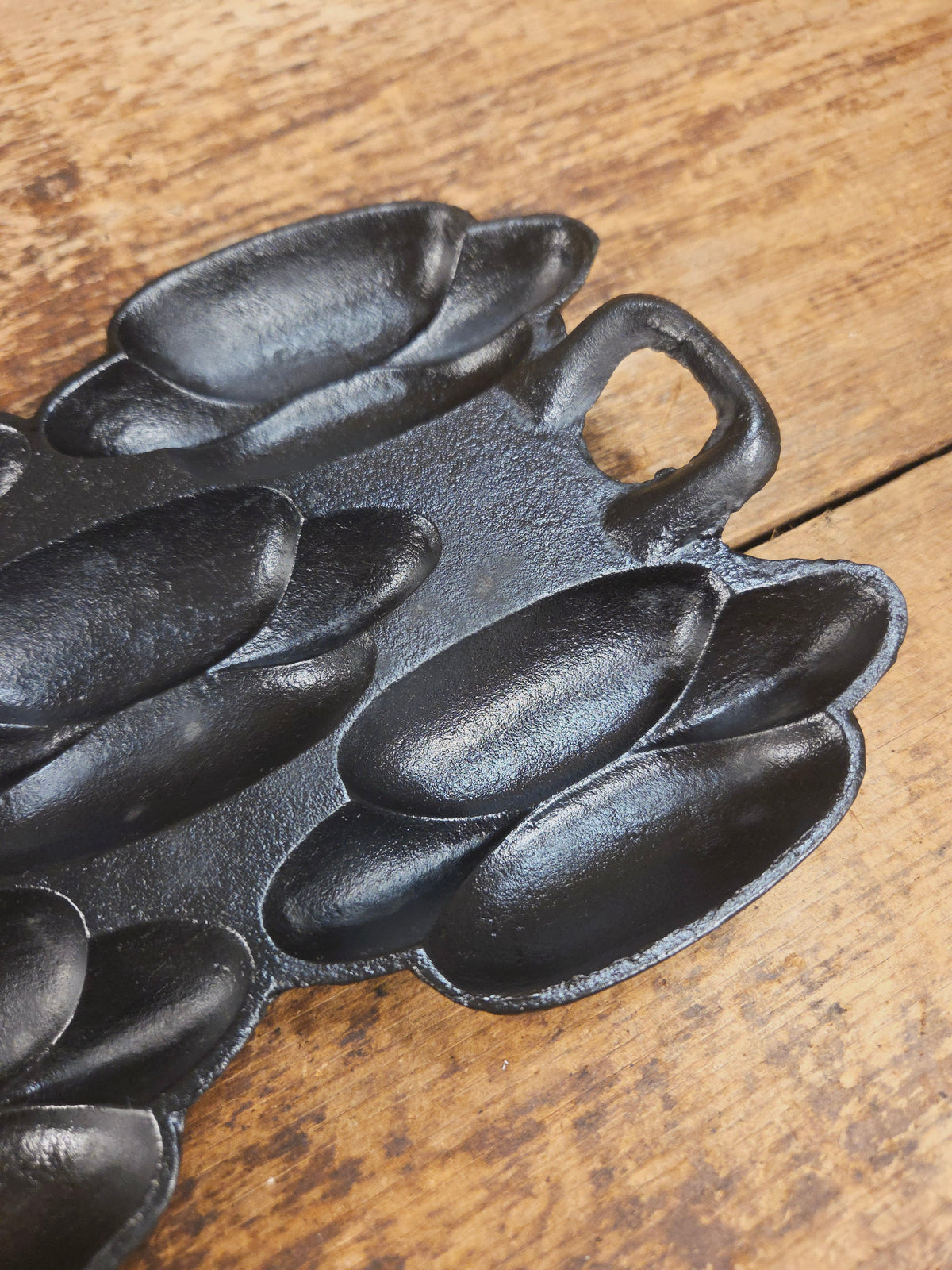 Amazing! 1865-1900 G.M. Filley No. 4 Gem Pan. Rare Piece hard to find. See pics and Description Bakeware