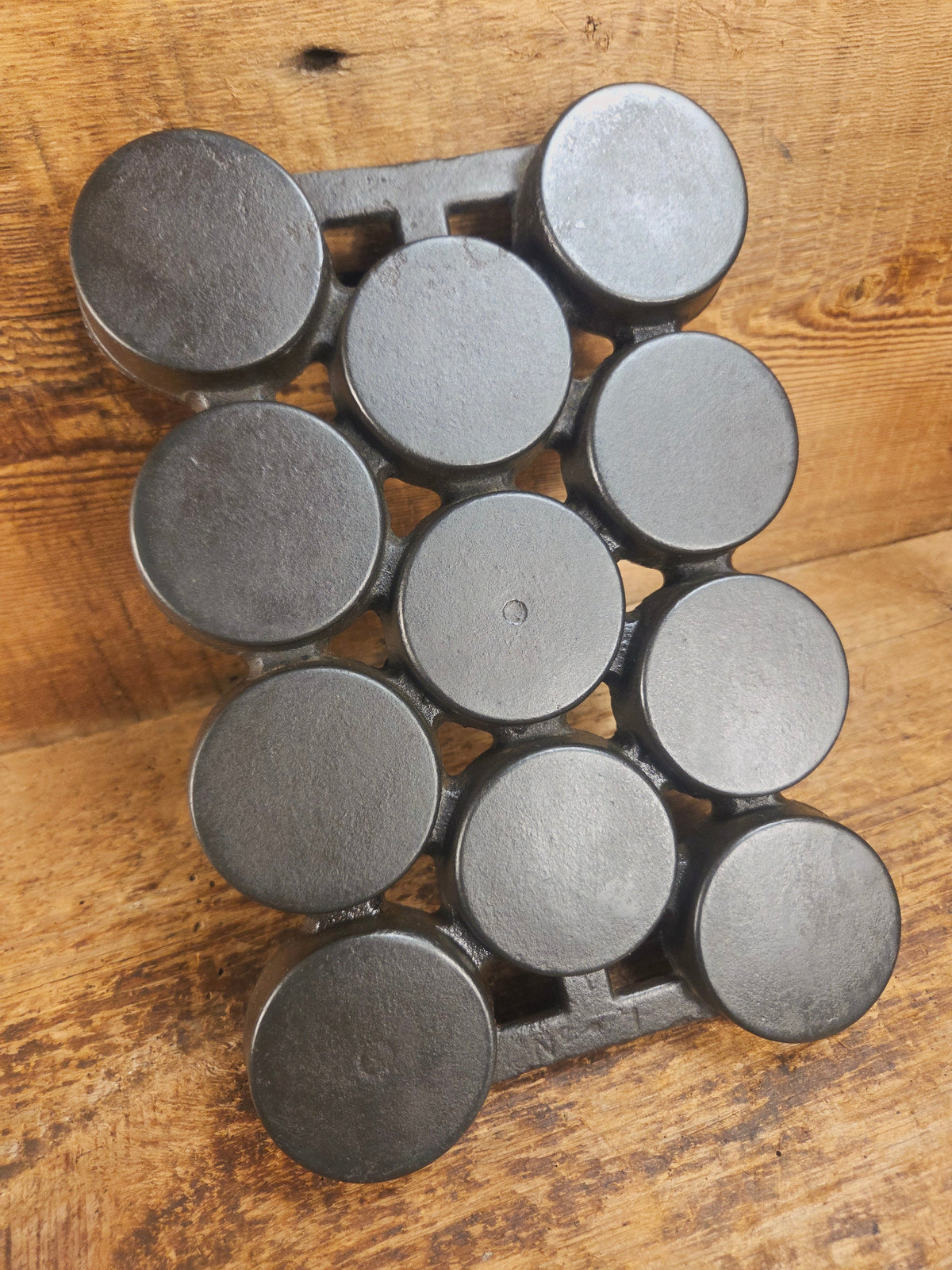 HTF 1920’s Griswold No. 1 Gem Pan Variation 1 11 cup p/n 940. Rarity 4 Bakeware