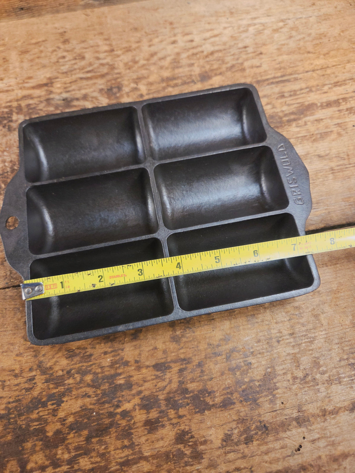 WOW. Tough To Find 1920’s LARGE Griswold No. 16 French Roll Bread 6 cup 6139 Bakeware