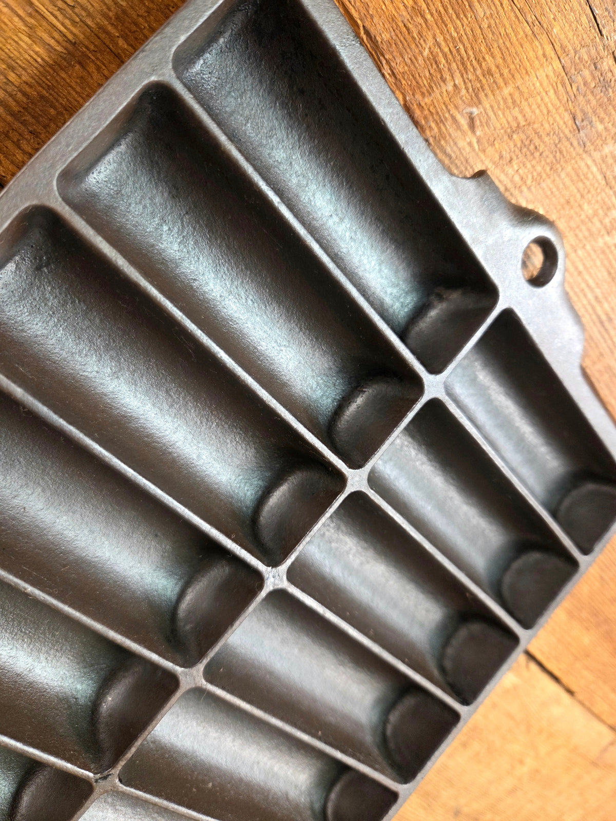 Beautiful gift idea for bakers and a tough one to find! Favorite Piqua #23 Bread Stick Pan Bakeware