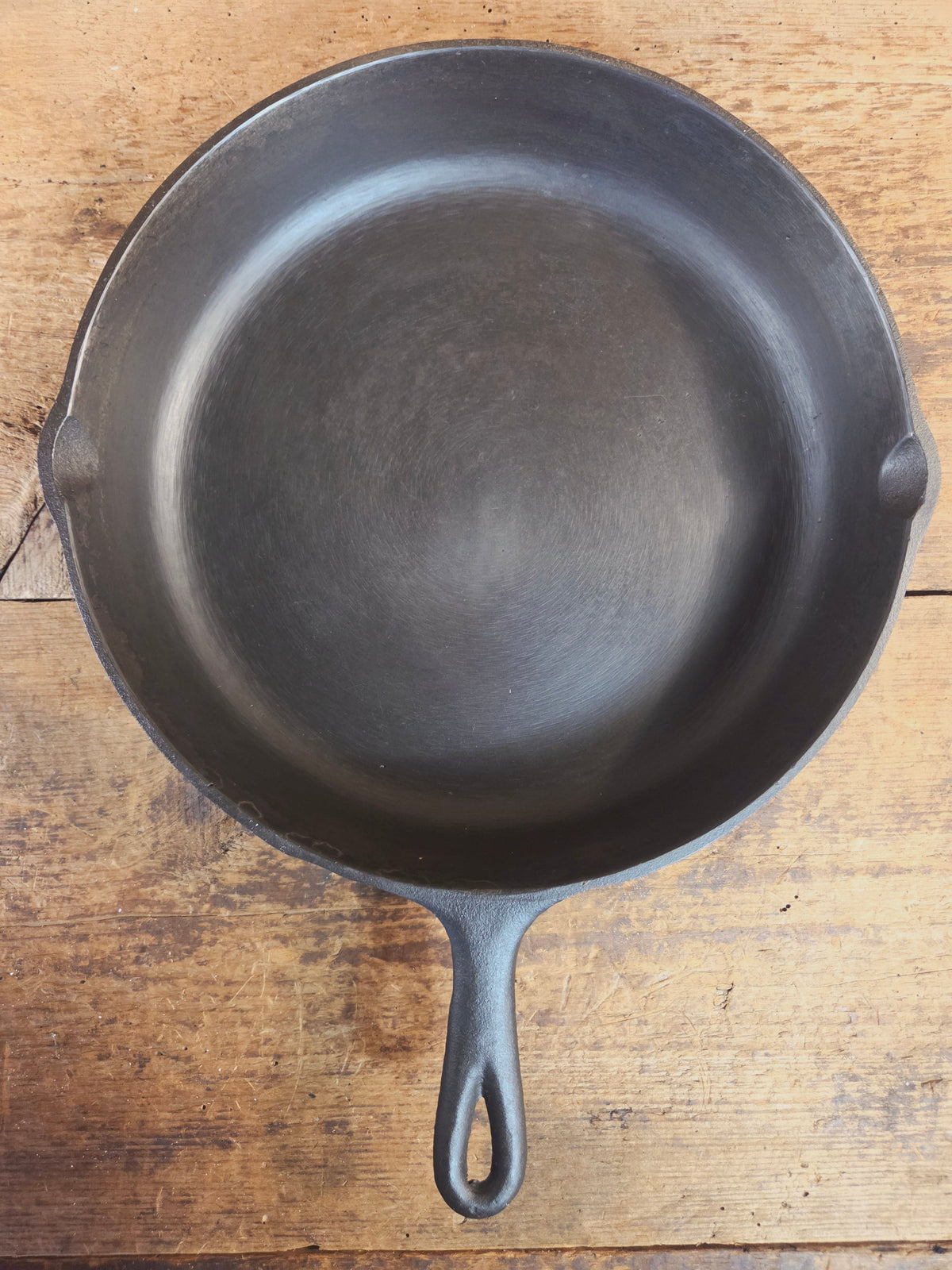 Birmingham Stove & Range Century Series #10 Skillet with beautiful swirls! - Skillet