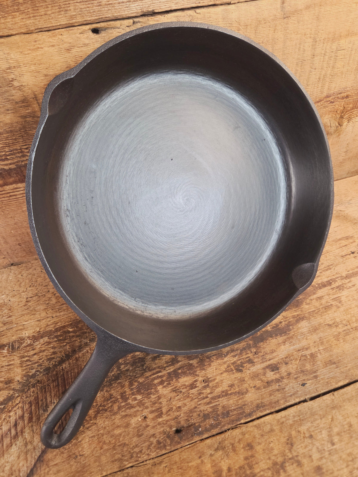Birmingham Stove & Range Century Series #10 Skillet with beautiful swirls! 5 H-1 - Skillet