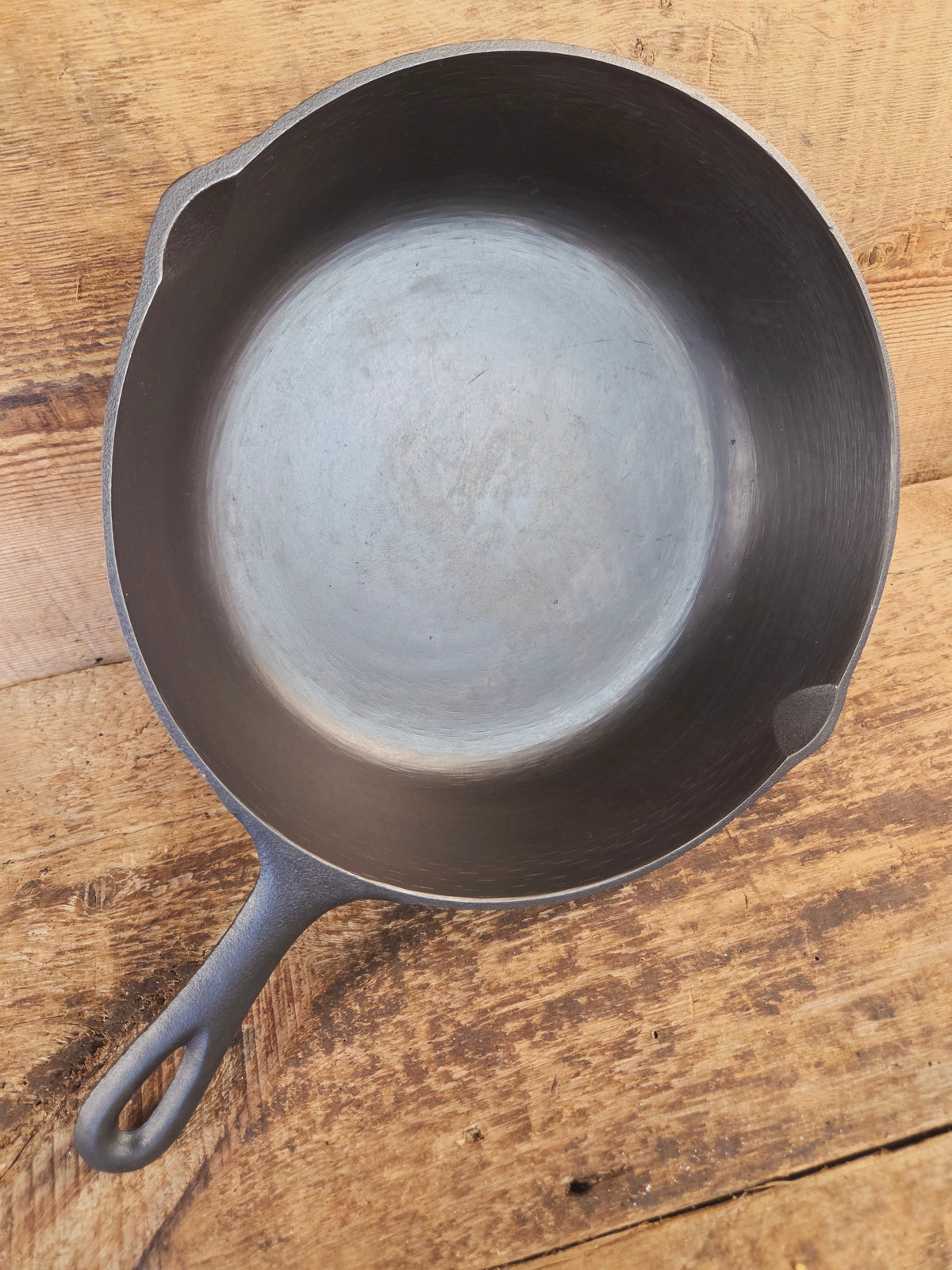 A southern classic! BSR #8 Century Series Deep Skillet #8. Great for fried chicken or soups! - Skillet