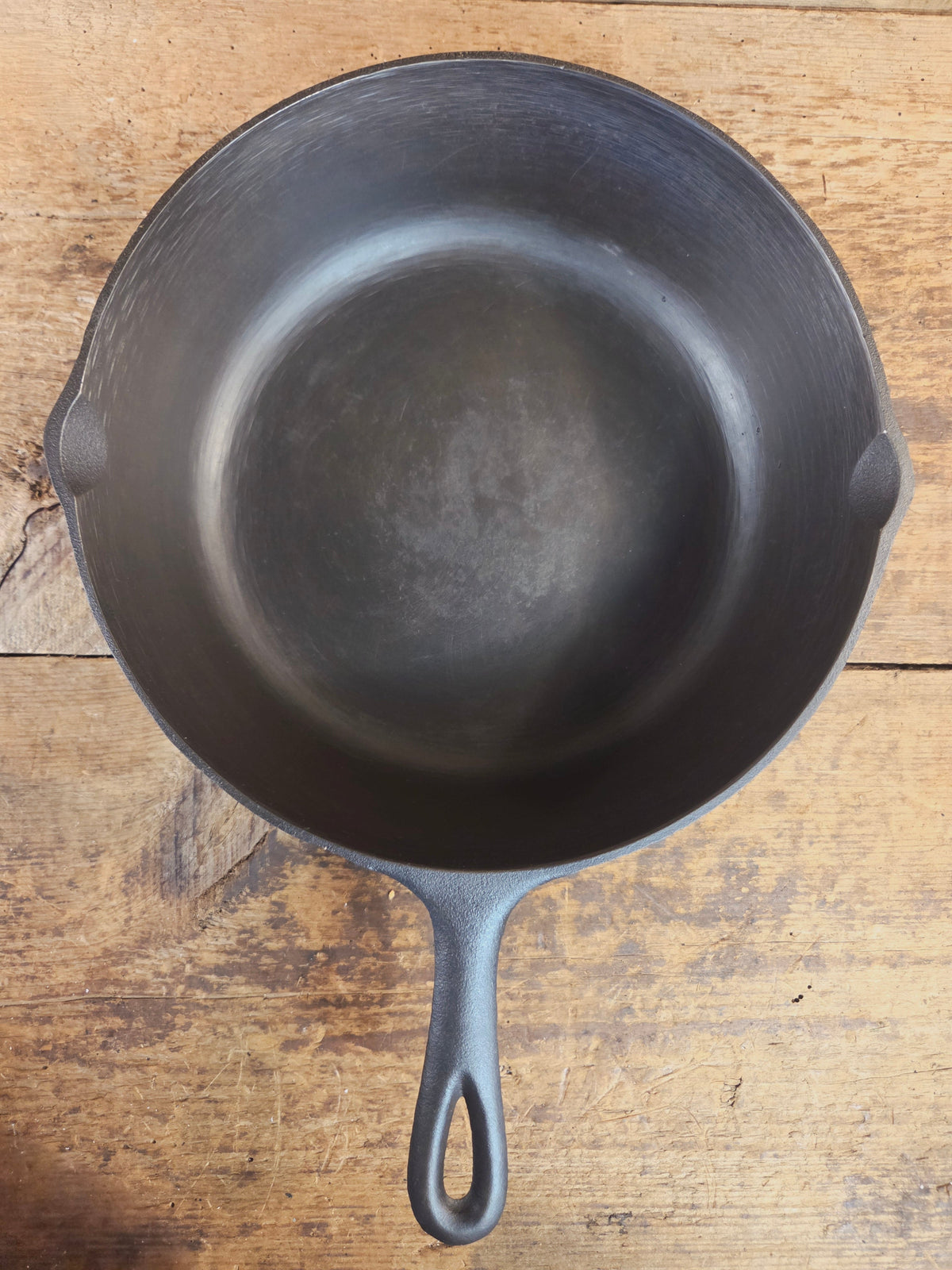 A southern classic! BSR #8 Century Series Deep Skillet #8. Great for fried chicken or soups! - Skillet