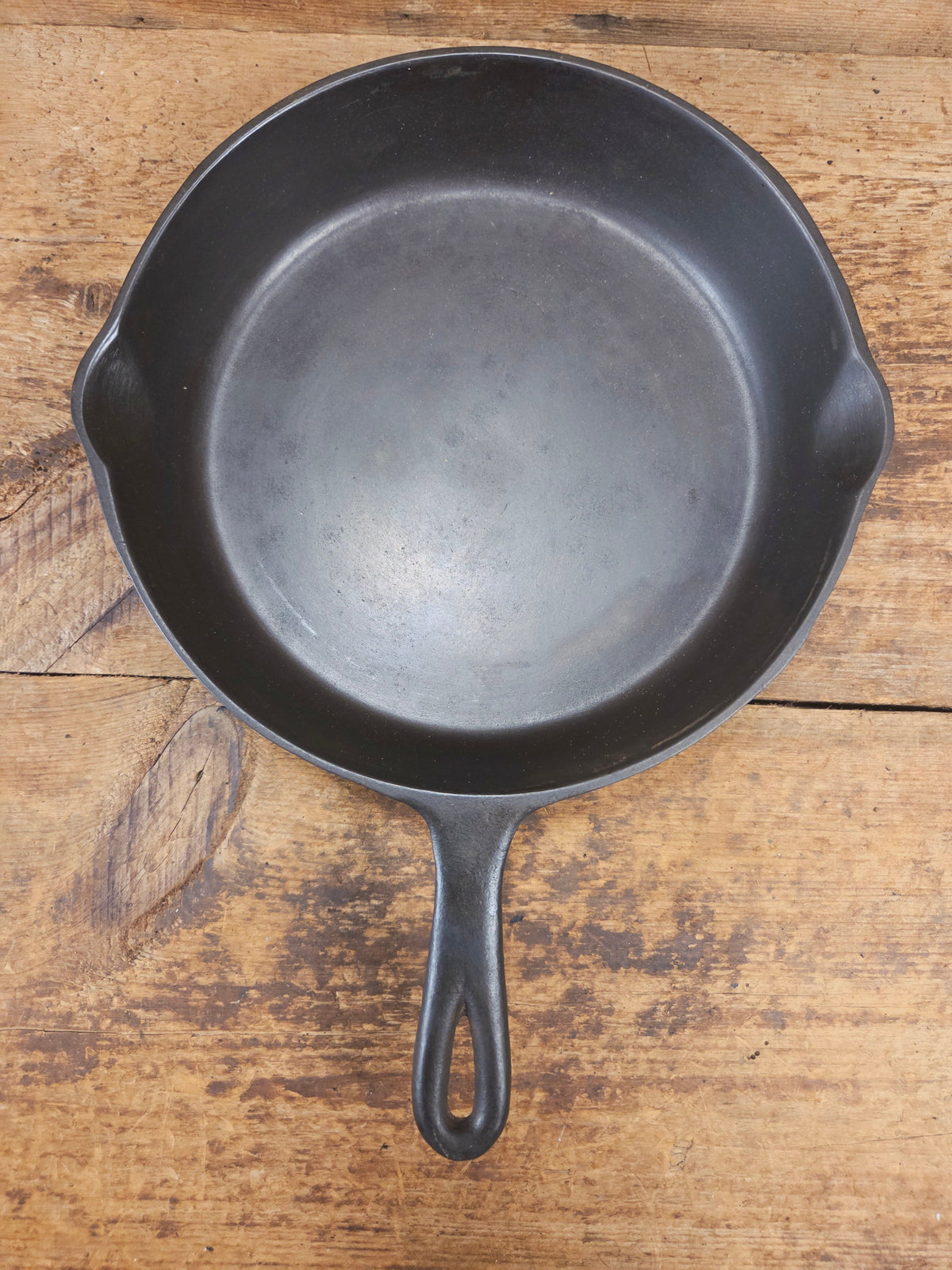 The Classic 8! 1940’s early Hand Scribed Birmingham Stove & Range Red Mountain Series #8X Skillet - Skillet