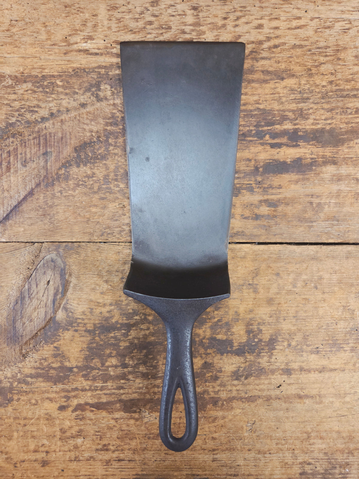 Custom made Griswold Cast Iron Skillet Spatula. MONSTER Reclaimed #10 1910βs Era Griswold Slant cast iron skillet. SC24