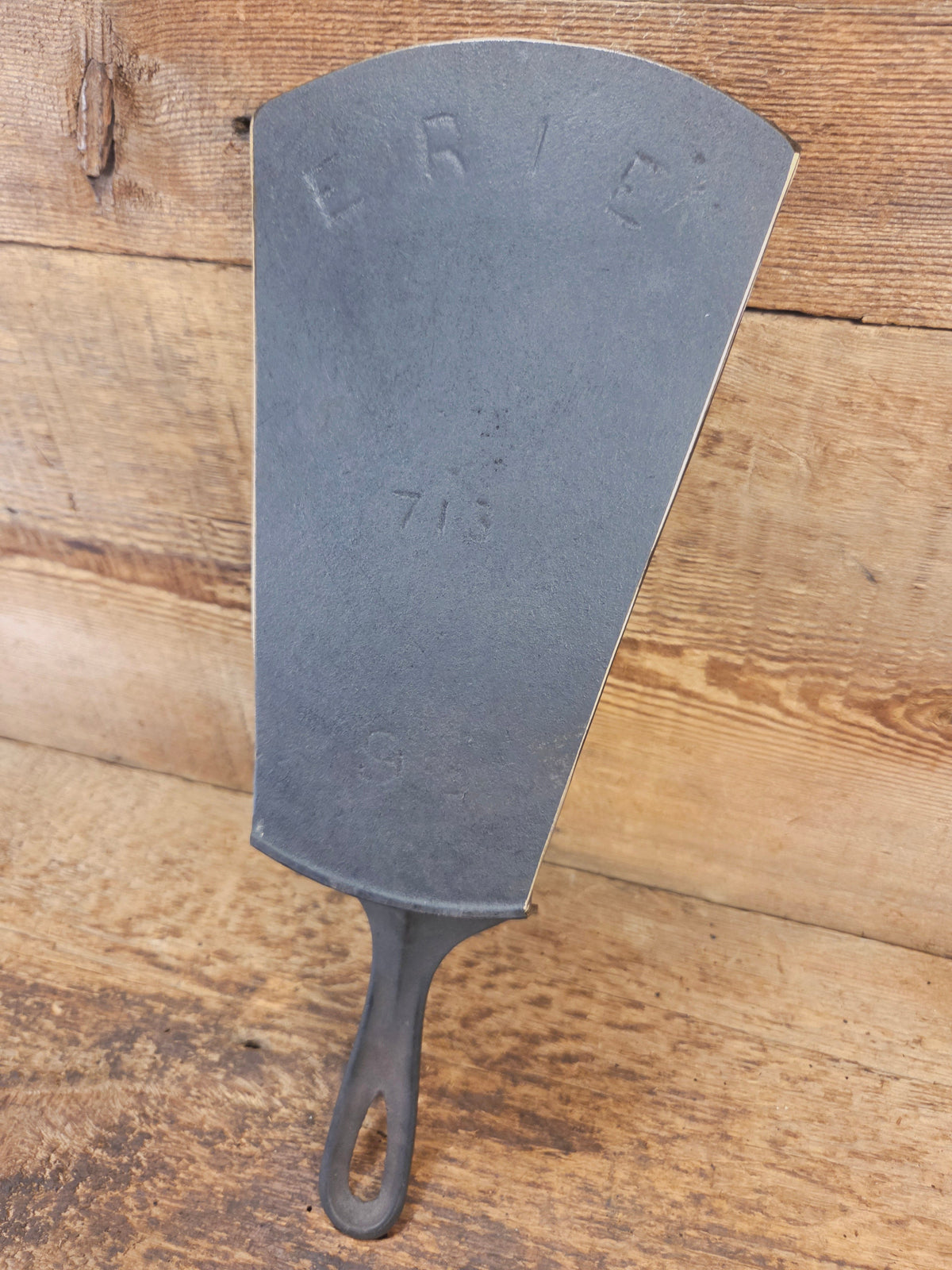 Show stopper. Custom made one of a kind Griswold Erie 3rd Series #9 spatula! A high value collectors pan kept alive as