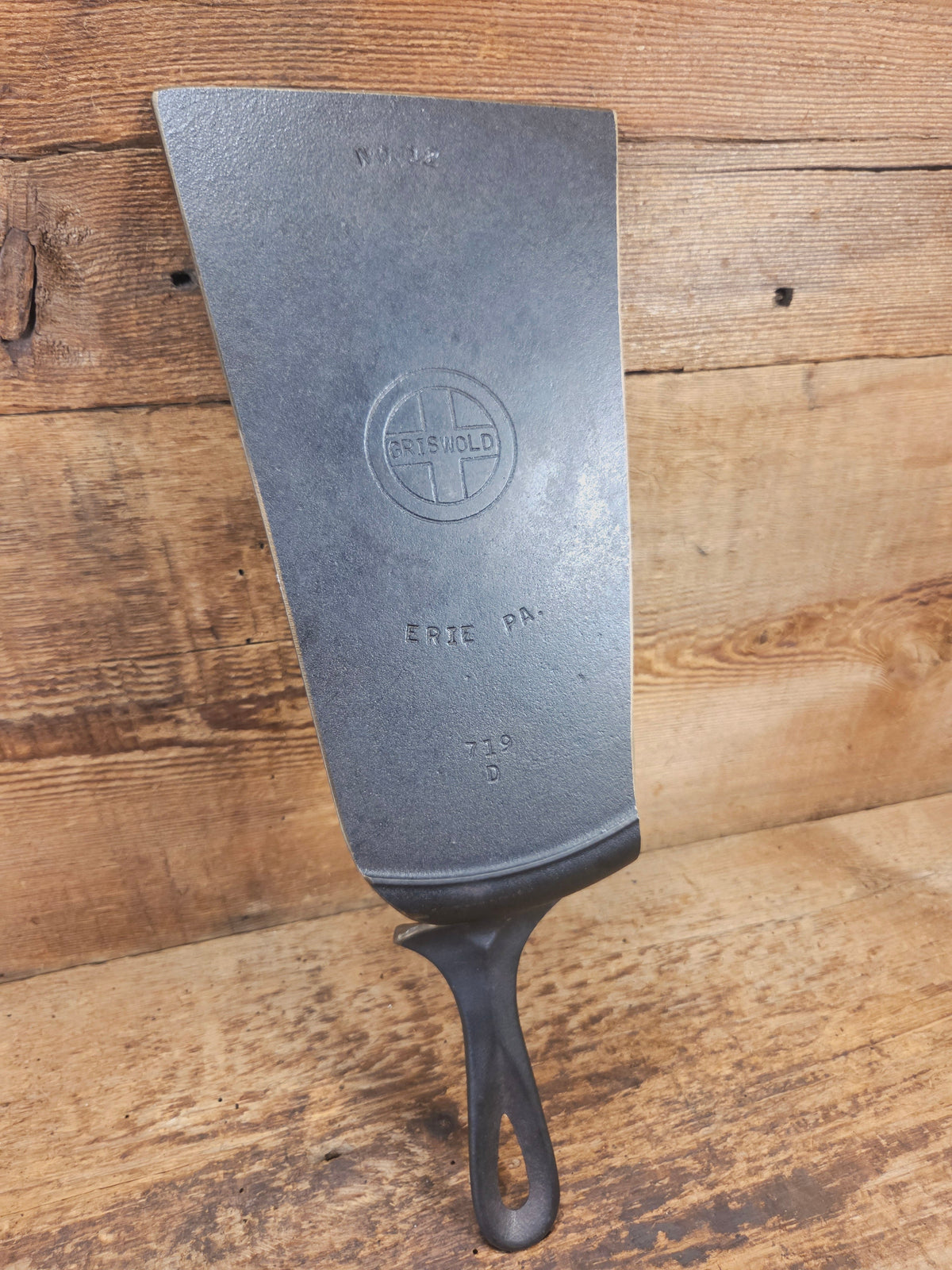 Huge Repurposed Griswold Small Block #12 cast iron spatula. One of a kind and ready to grill! SC24 - Spatula