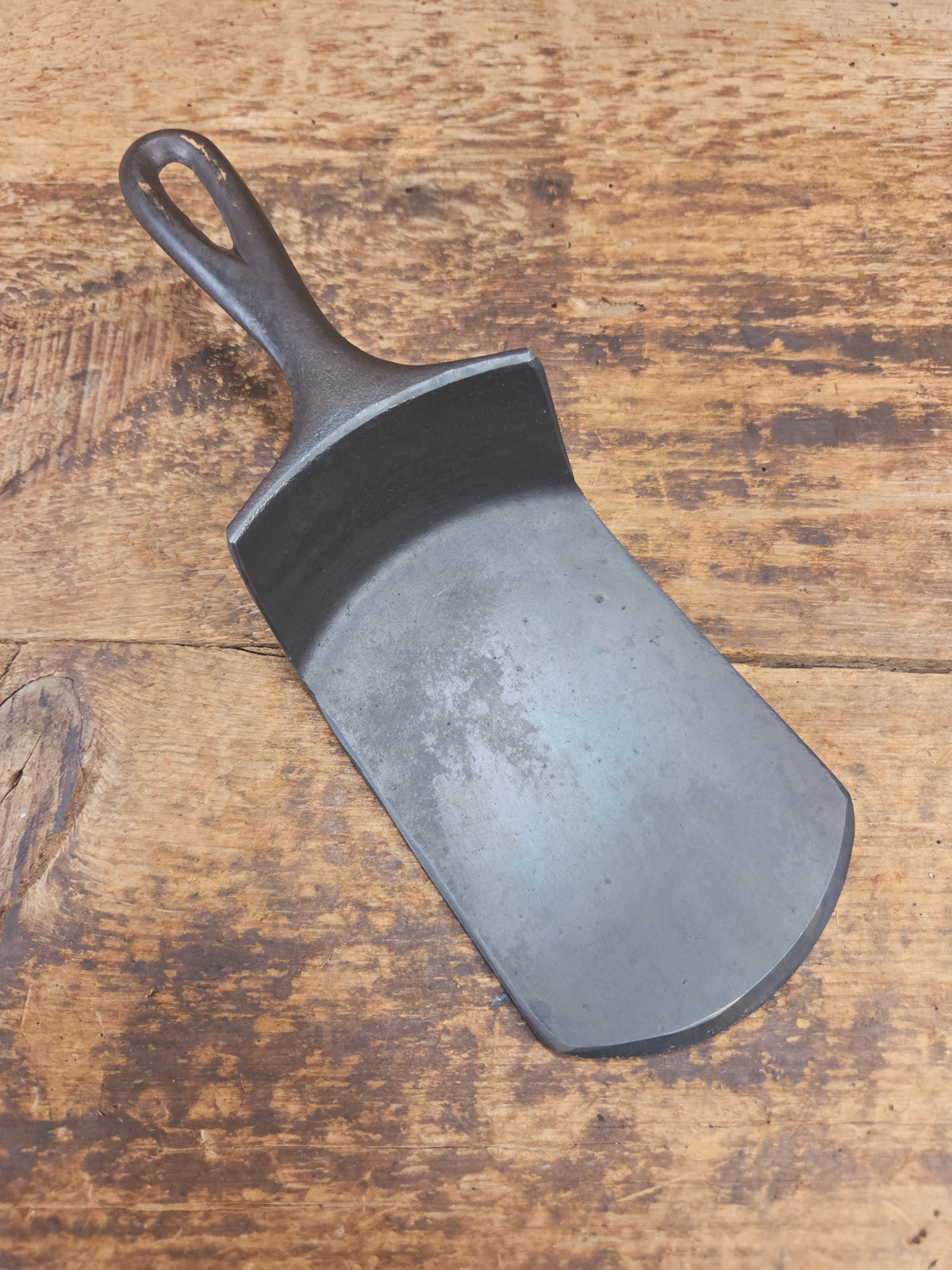 Custom made one of a kind vintage Lodge 5SK 1 repurposed spatula. Turned an ordinary cracked skillet into a grill