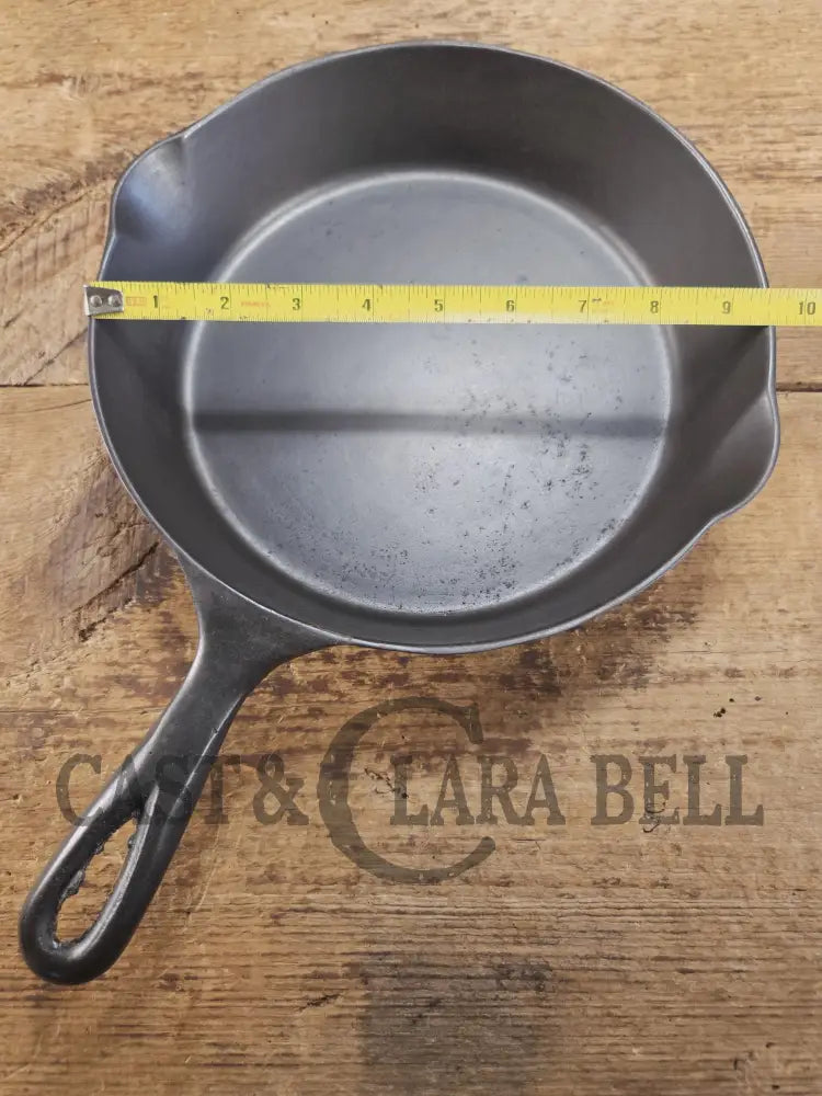 A beauty!! Early 1900βs Wapak straight logo #7. 8 Makers Mark. Cast Iron Skillet with Heat Ring Skillet