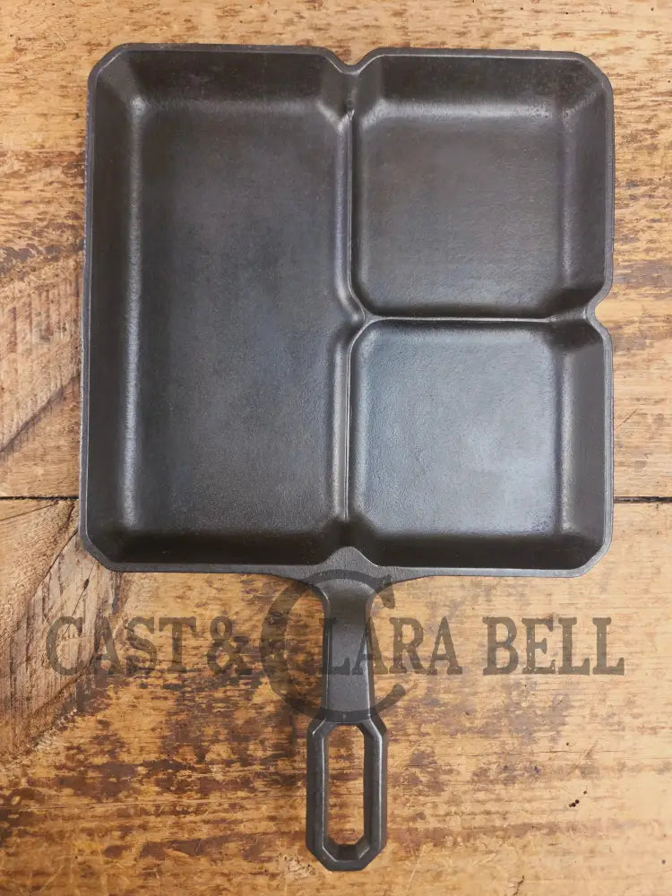 A customer favorite! Unique Griswold Cast Iron Colonial Breakfast Skillet! P/N 666 D. Great for bacon and eggs! Skillet