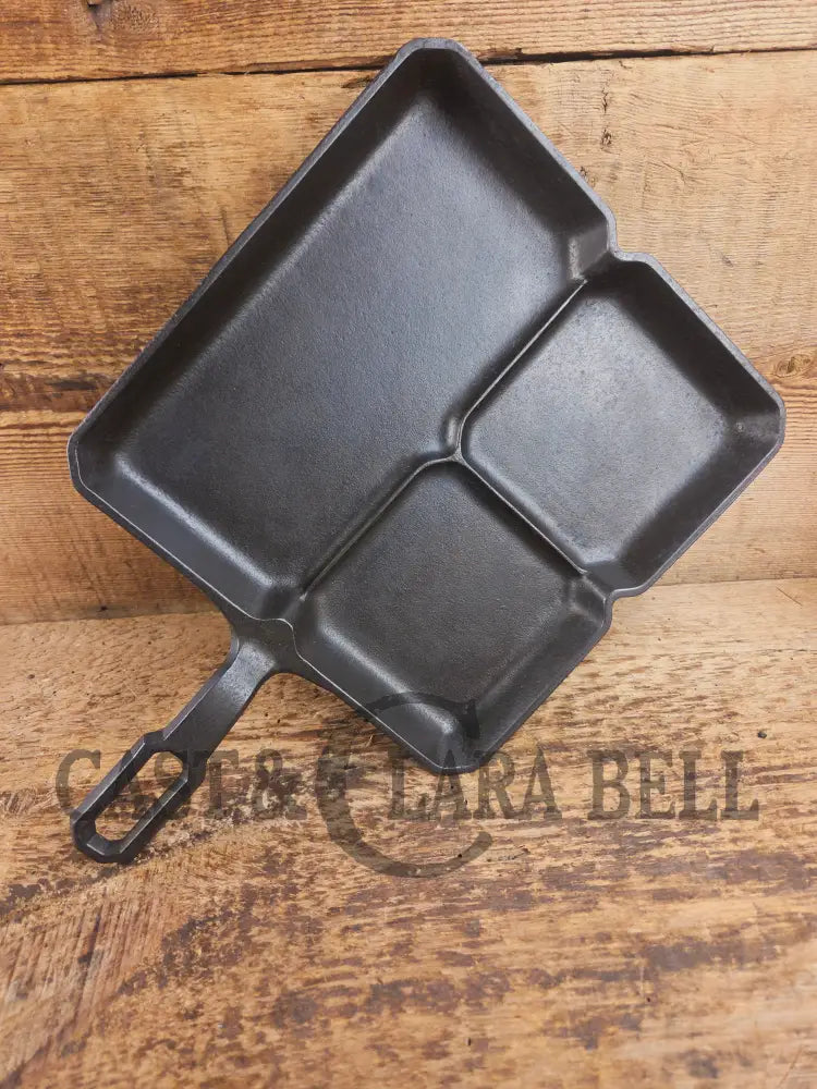 A customer favorite! Unique Griswold Cast Iron Colonial Breakfast Skillet! P/N 666 D. Great for bacon and eggs! Skillet