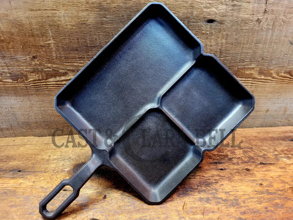 A Customer Favorite! Unique Griswold Cast Iron Colonial Breakfast Skillet! P/N 666. Great For Bacon