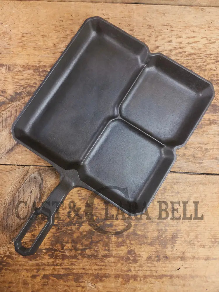A customer favorite! Unique Griswold Cast Iron Colonial Breakfast Skillet! P/N 666 D. Great for bacon and eggs! Skillet
