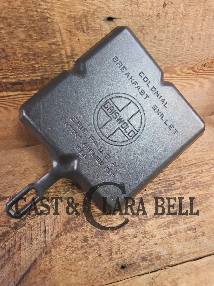 A customer favorite! Unique Griswold Cast Iron Colonial Breakfast Skillet! P/N 666 C. Great for bacon and eggs! Skillet
