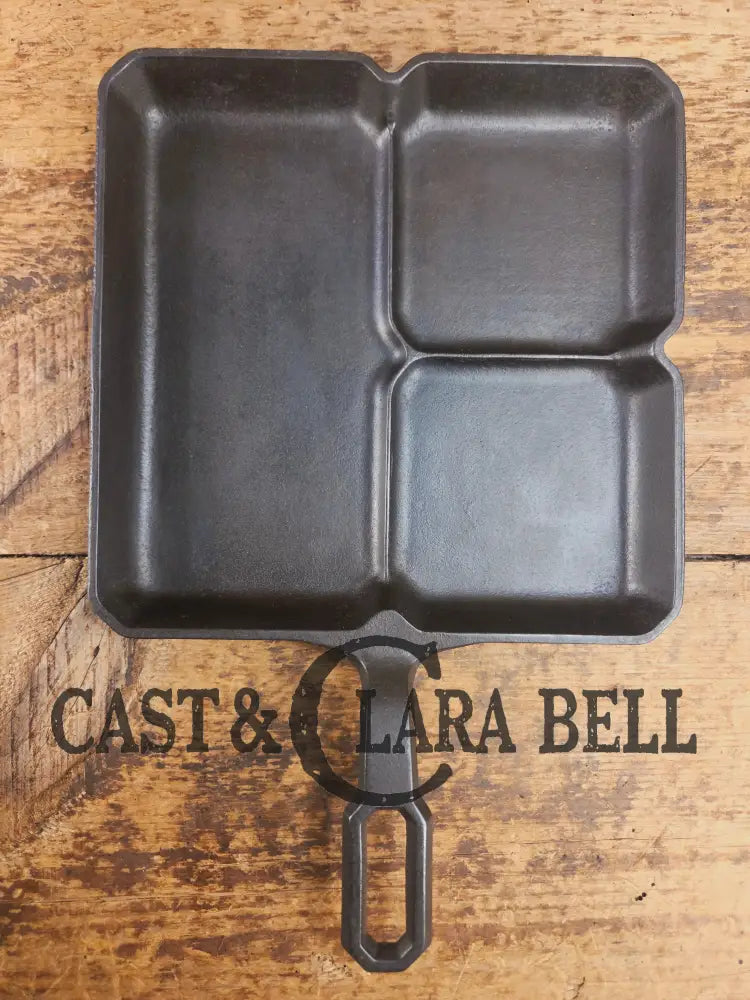 A customer favorite! Unique Griswold Cast Iron Colonial Breakfast Skillet! P/N 666 D. Great for bacon and eggs! Skillet