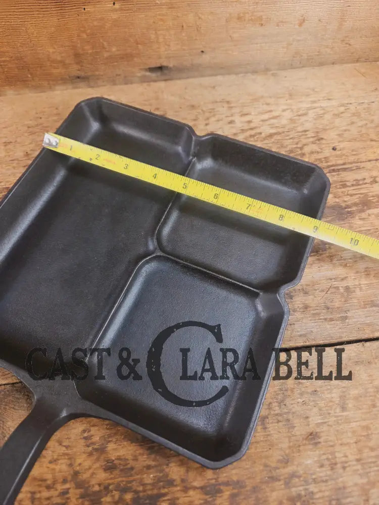 A customer favorite! Unique Griswold Cast Iron Colonial Breakfast Skillet! P/N 666 D. Great for bacon and eggs! Skillet