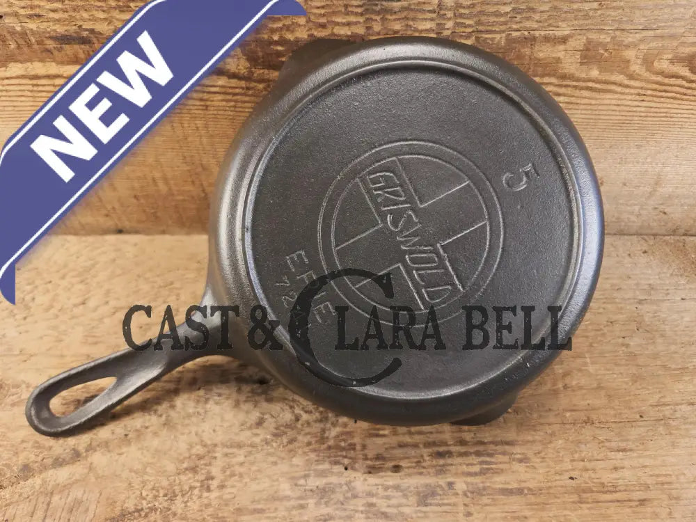 Absolute stunner. 1907-1912 Griswold ’Erie’ #5 Skillet with Slant Logo and Heat Ring 724. Ready to use. Skillet