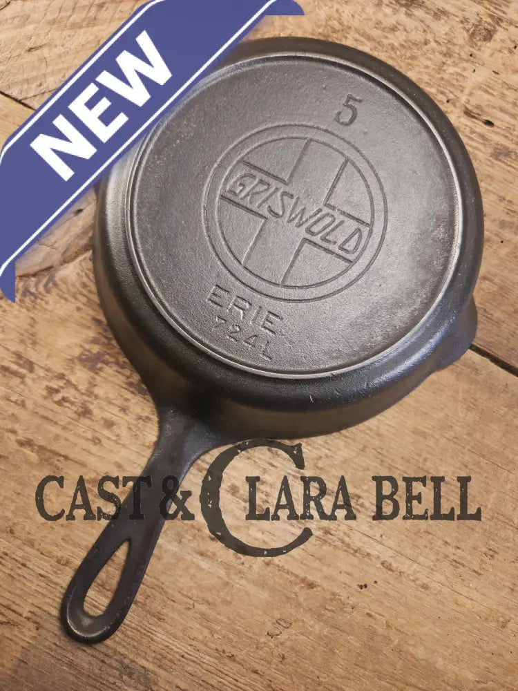 Absolute stunner. 1907-1912 Griswold ’Erie’ #5 Skillet with Slant Logo and Heat Ring 724. Ready to use. Skillet