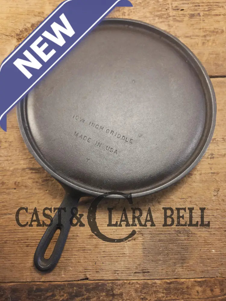 Absolutely gorgeous!! 1940’s era Unmarked Wagner #9 Round Griddle ’10 1/4 INCH GRIDDLE,’ Griddle