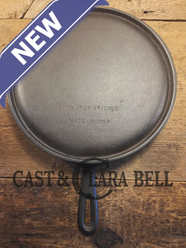 Absolutely gorgeous!! 1940’s era Unmarked Wagner #9 Round Griddle ’10 1/4 INCH GRIDDLE,’ Griddle