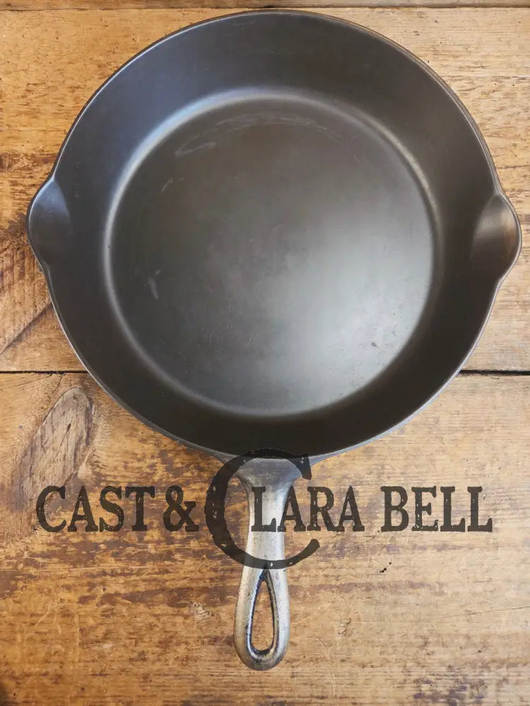 Almost Mint! Early 1910’s Griswold 710 D Cast Iron Skillet Large Block Slant Logo Ghostmark 9! - Skillet