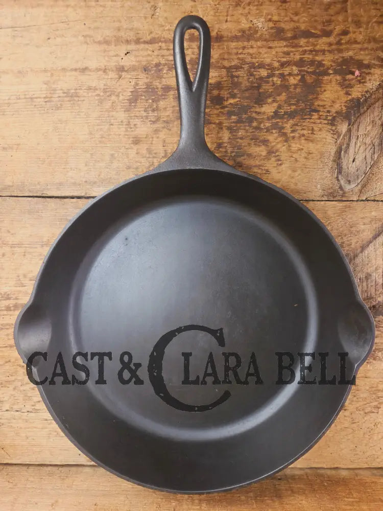 Almost Mint! Early 1910’s Griswold 710 F Cast Iron Skillet Large Block Slant Logo Ghostmark 9! Skillet