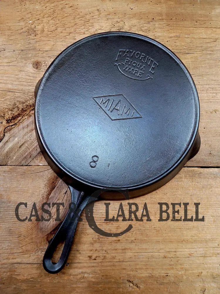 Almost Perfect! Favorite Piqua #8 Miami Skillet With βSmileyβ Logo. Circa 1925-1935. Amazingly