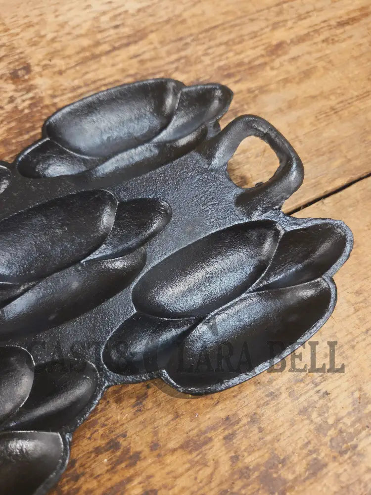 Amazing! 1865-1900 G.M. Filley No. 4 Gem Pan. Rare Piece hard to find. See pics and Description Bakeware