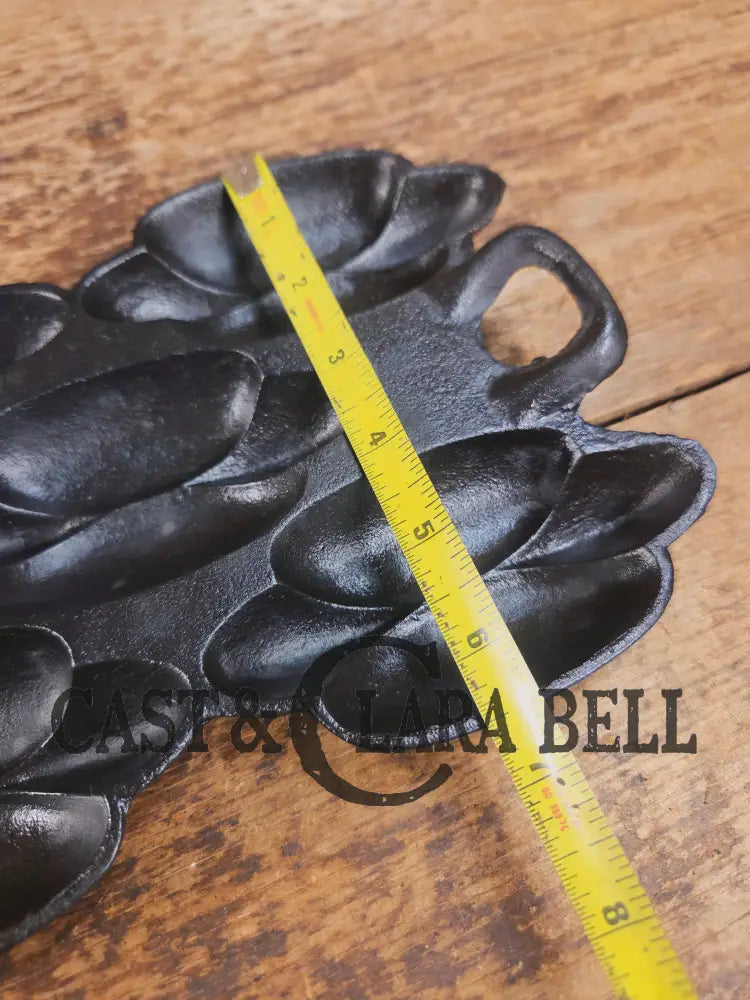 Amazing! 1865-1900 G.M. Filley No. 4 Gem Pan. Rare Piece hard to find. See pics and Description Bakeware