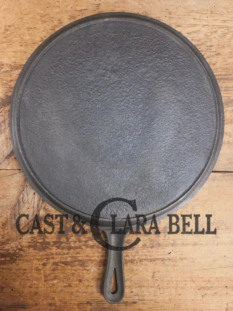Amazing! Antique #12 handled round griddle! PERFECT pizza griddle or griddle for the cabin! Griddle