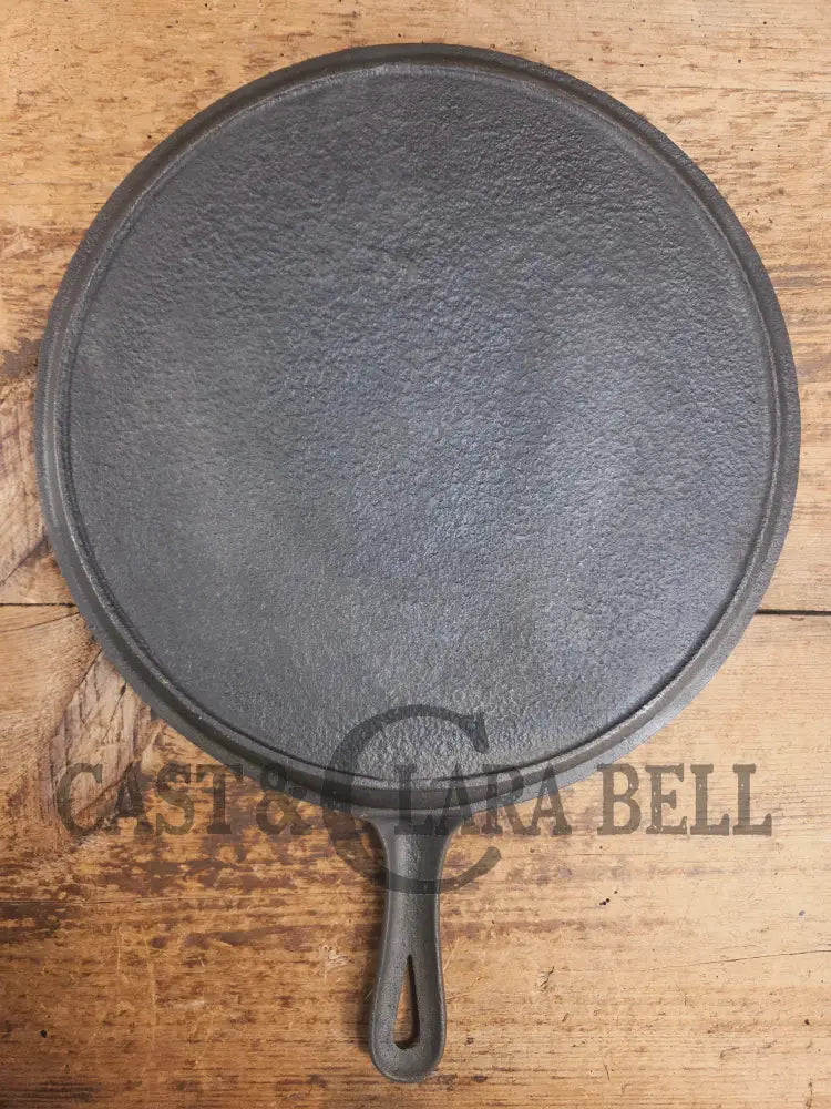 Amazing! Antique #12 handled round griddle! PERFECT pizza griddle or griddle for the cabin! Griddle