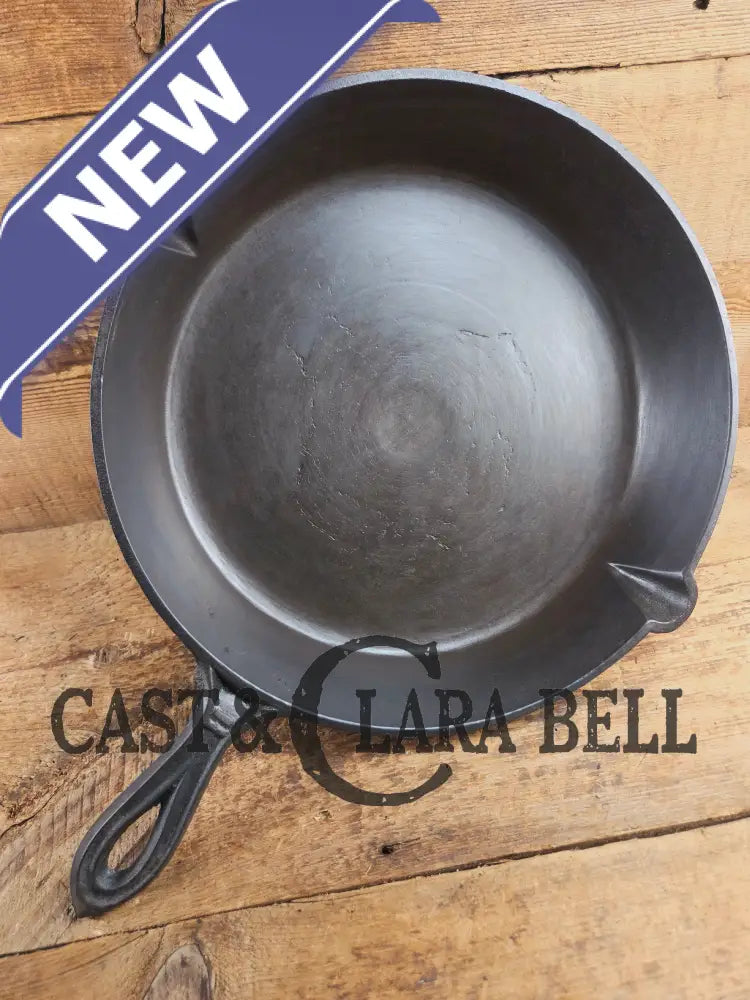 Antique elegant gate-marked unknown #11 deep skillet. Awesome piece of history 1880’s Era. Semi fancy handle possible