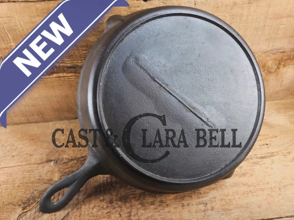 Antique elegant gate-marked unknown #11 deep skillet. Awesome piece of history 1880’s Era. Semi fancy handle possible