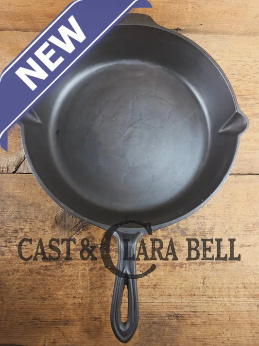 Antique elegant gate-marked unknown #11 deep skillet. This is GORGEOUS. Est 1880’s Era. Semi fancy handle possible Ohio