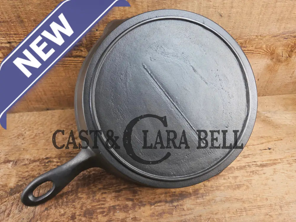 Antique elegant gate-marked unknown #9 skillet. Wonderfully preserved. Est 1880’s Era. Flat handle #7 Pattern Skillet