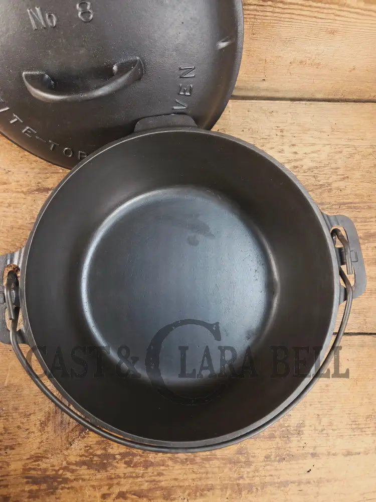 Awesome! 1920βs Griswold #8 Tite-Top Cast Iron Dutch Oven 833 F and high dome matching Griswold Lid 2551 Dutch Ovens