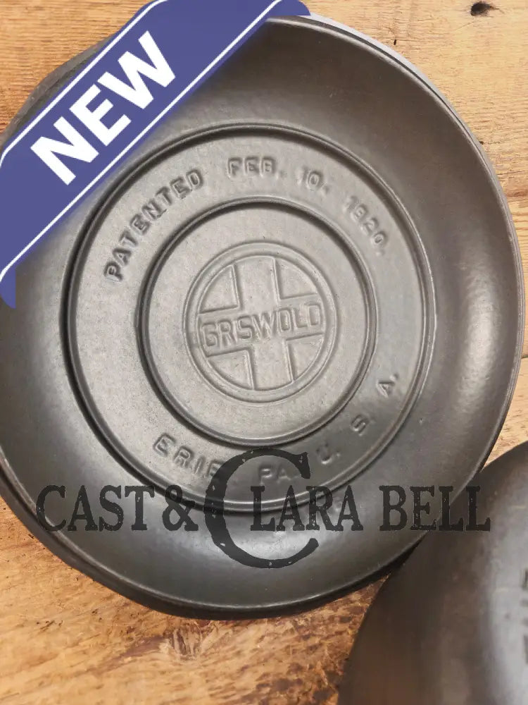 Awesome! 1920โs Griswold #8 Tite-Top Cast Iron Dutch Oven 833 F and high dome matching Griswold Lid 2551 Dutch Ovens