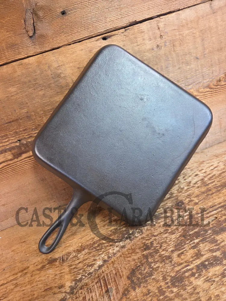 Awesome 1930-40’s Era Lodge Bacon & Egg Breakfast Skillet. Great gift idea for the everyday cook in your life!