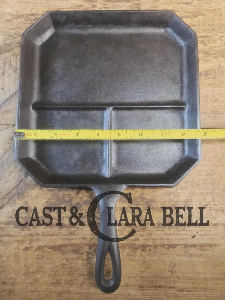 Awesome 1930-40โs Era Lodge Bacon & Egg Breakfast Skillet. Great gift idea for the everyday cook in your life!