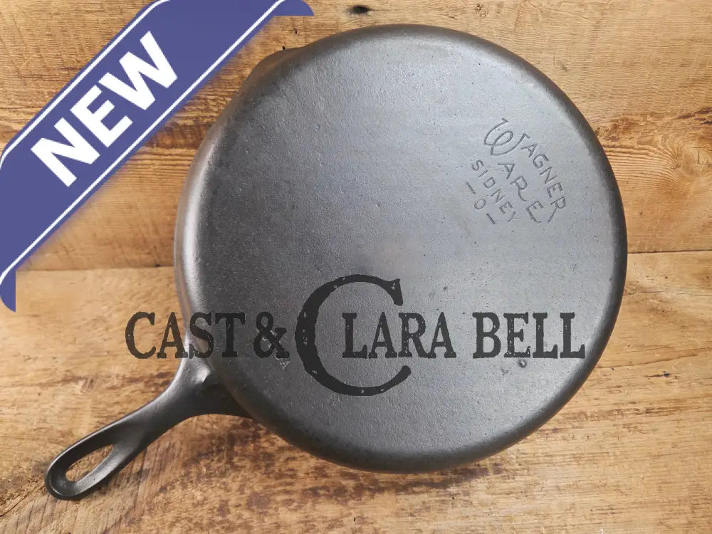 Awesome big bacon skillet! Big 1930’s Wagner Ware #10 Cast Iron Skillet with Stylized Logo 1060 A Skillet