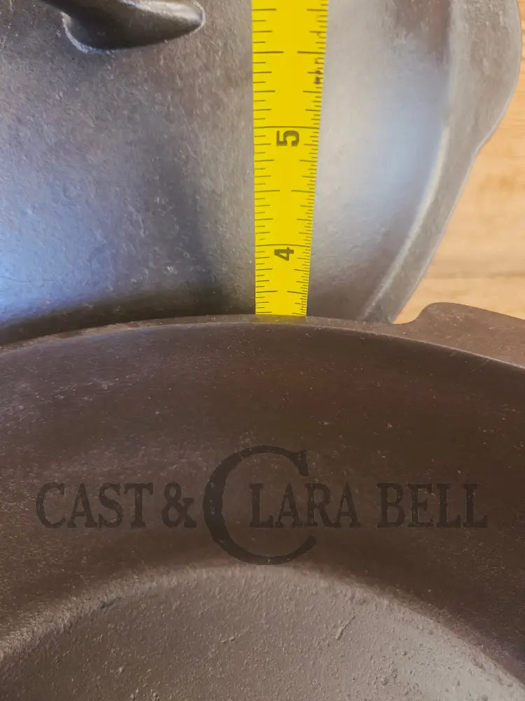 Awesome! Early 1900’s Chicago Hardware Foundry #8 Deep Skillet! Our favorite foundry story and a great skillet!