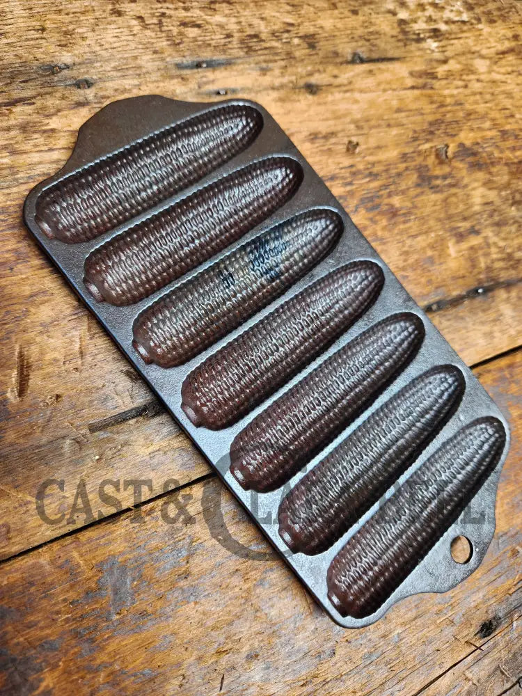 Awesome Gift! Toy Griswold No. 262 Cast Iron Crispy Corn Or Wheat Stick Pan 7 Cup. Great For Display