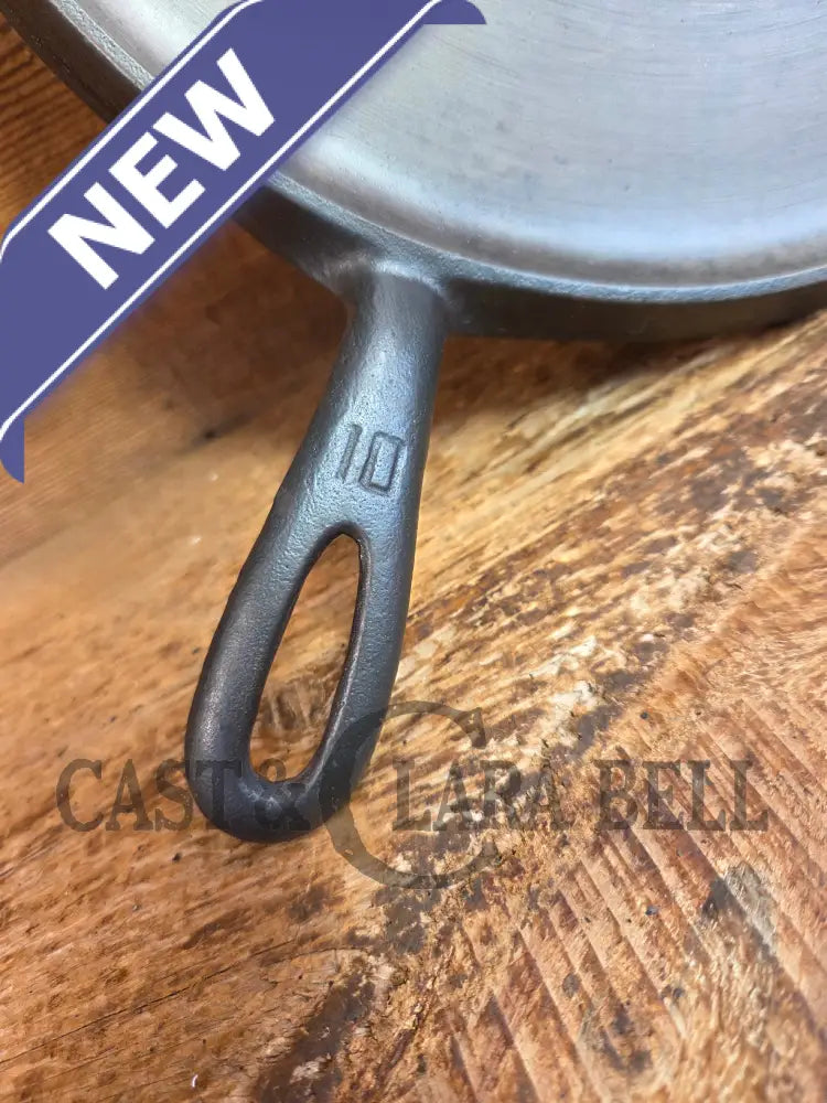 Awesome pizza griddle or for breakfast hot cakes! 1920’’s #10 Griswold Large Block cast iron Griddle 610 - Griddle
