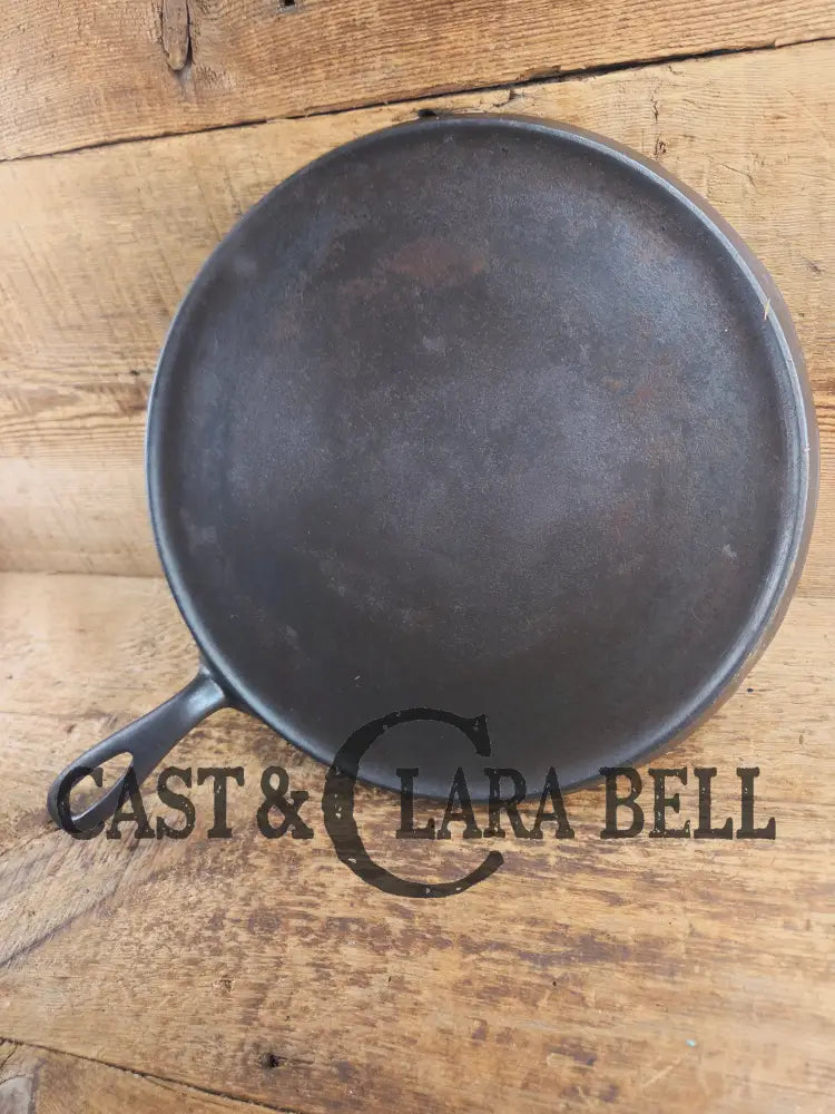Awesome pizza griddle or for breakfast hot cakes! 1920ββs #10 Griswold Large Block cast iron Griddle 610 Griddle