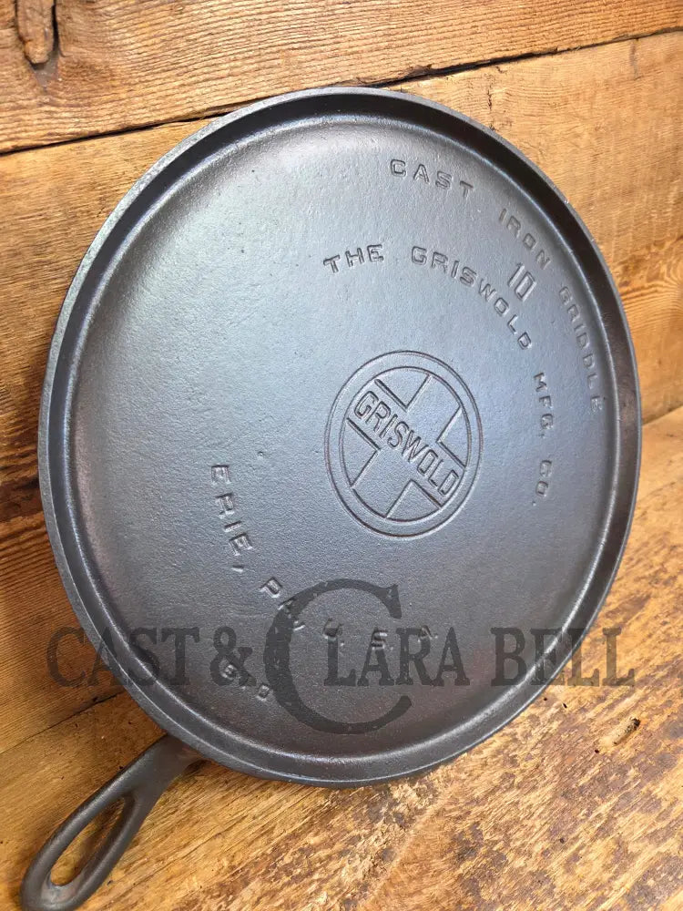 Awesome pizza griddle or for breakfast hot cakes! 1920’’s #10 Griswold Large Block cast iron Griddle 610 - Griddle