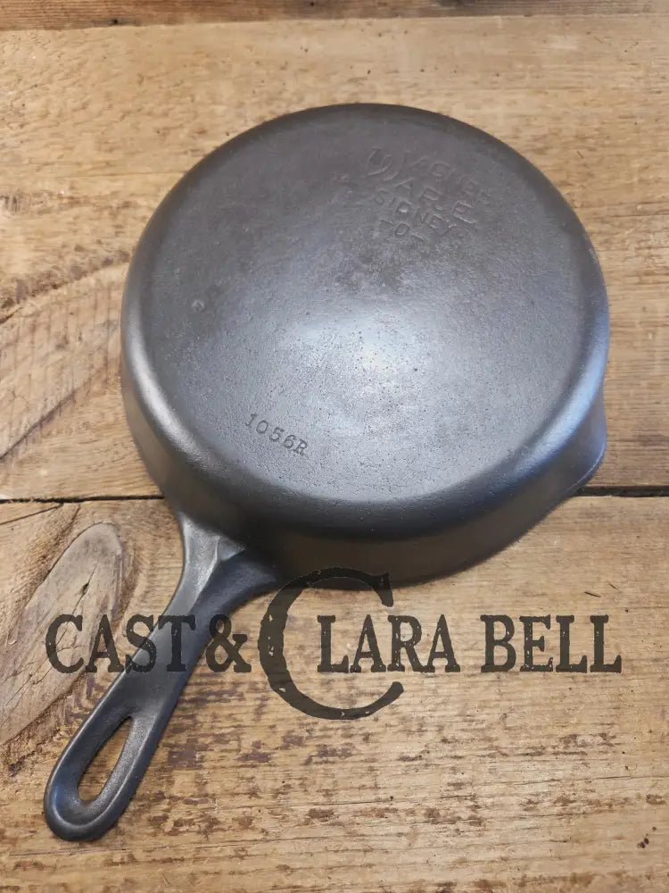 Awesome saute and side skillet! 1930’s Wagner Ware #6 Cast Iron Skillet 1056 R Smooth Bottom Skillet